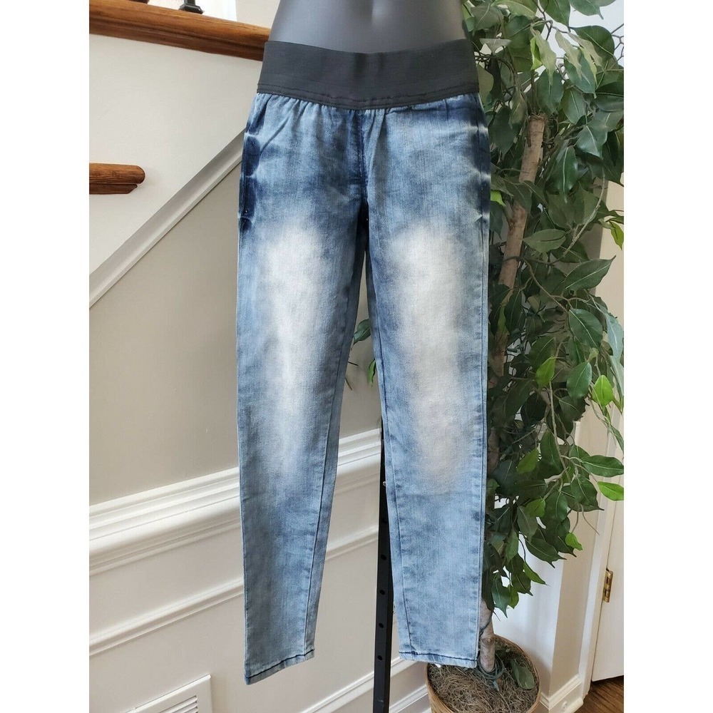 Almost Famous Women's Blue Denim Cotton Skinny Fit High Rise Jeans Size Medium